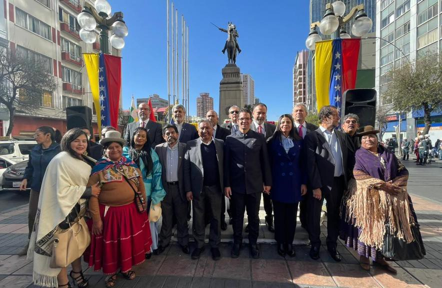 Bolivia celebra 212 años de la Independencia de Venezuela